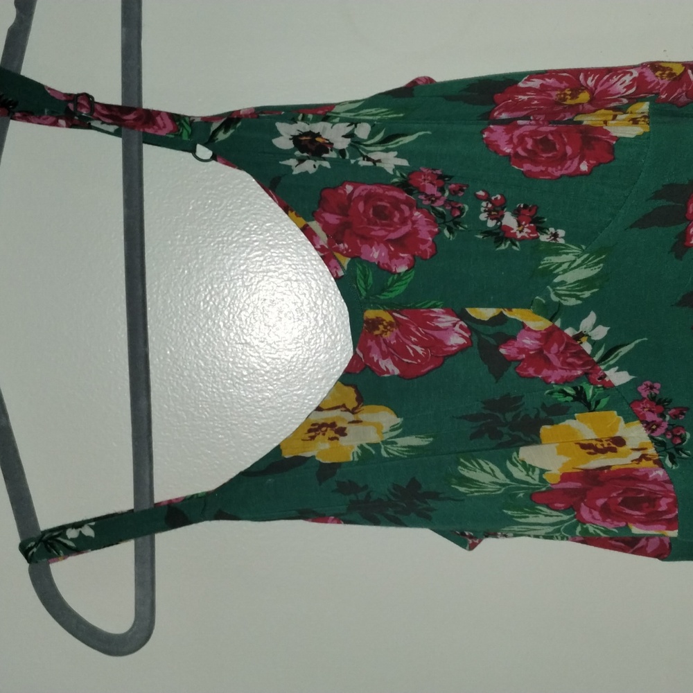 Beautiful torrid sleeveless maxi dress size 2